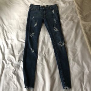 super cute hollister skinny jeans